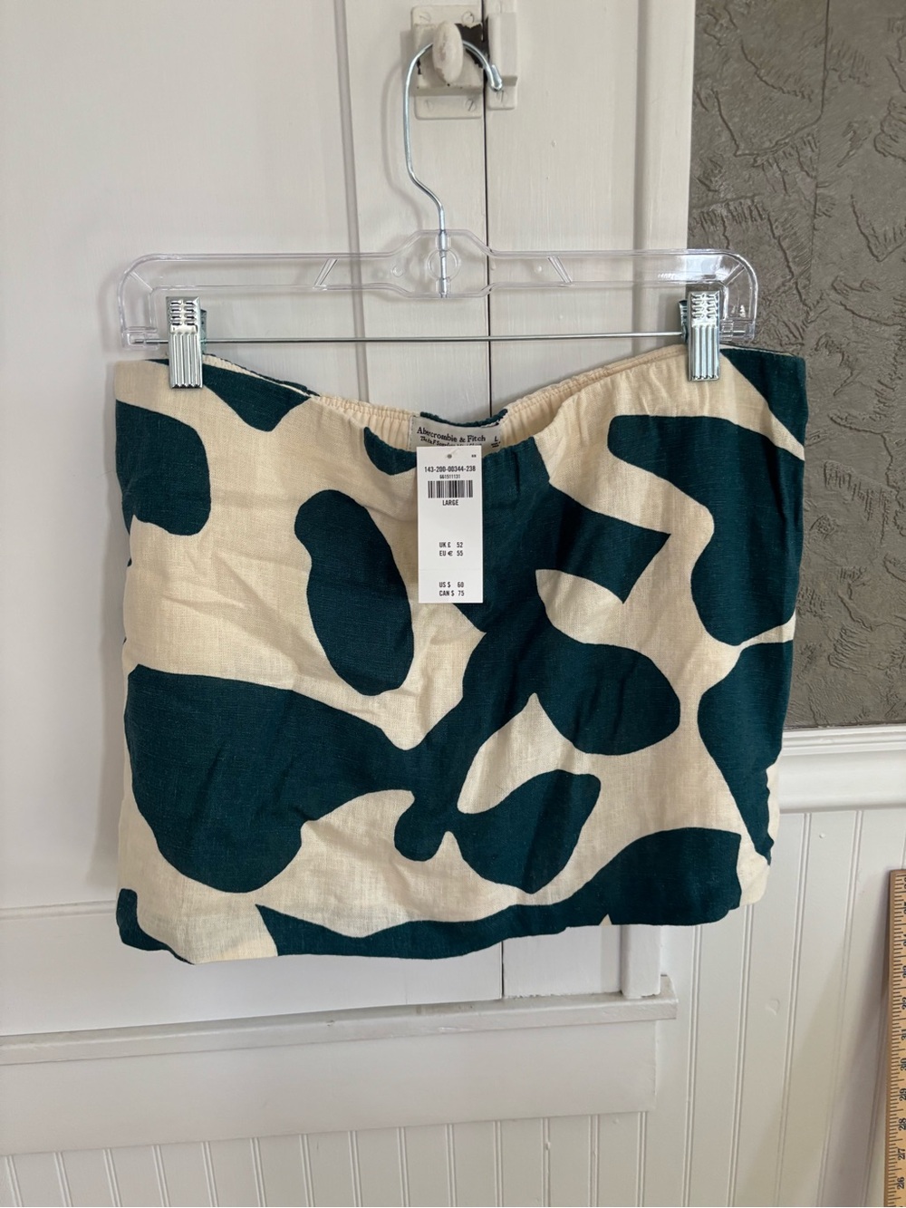 Abercrombie & Fitch Scarlett Mini Skort Cream and Dark Green